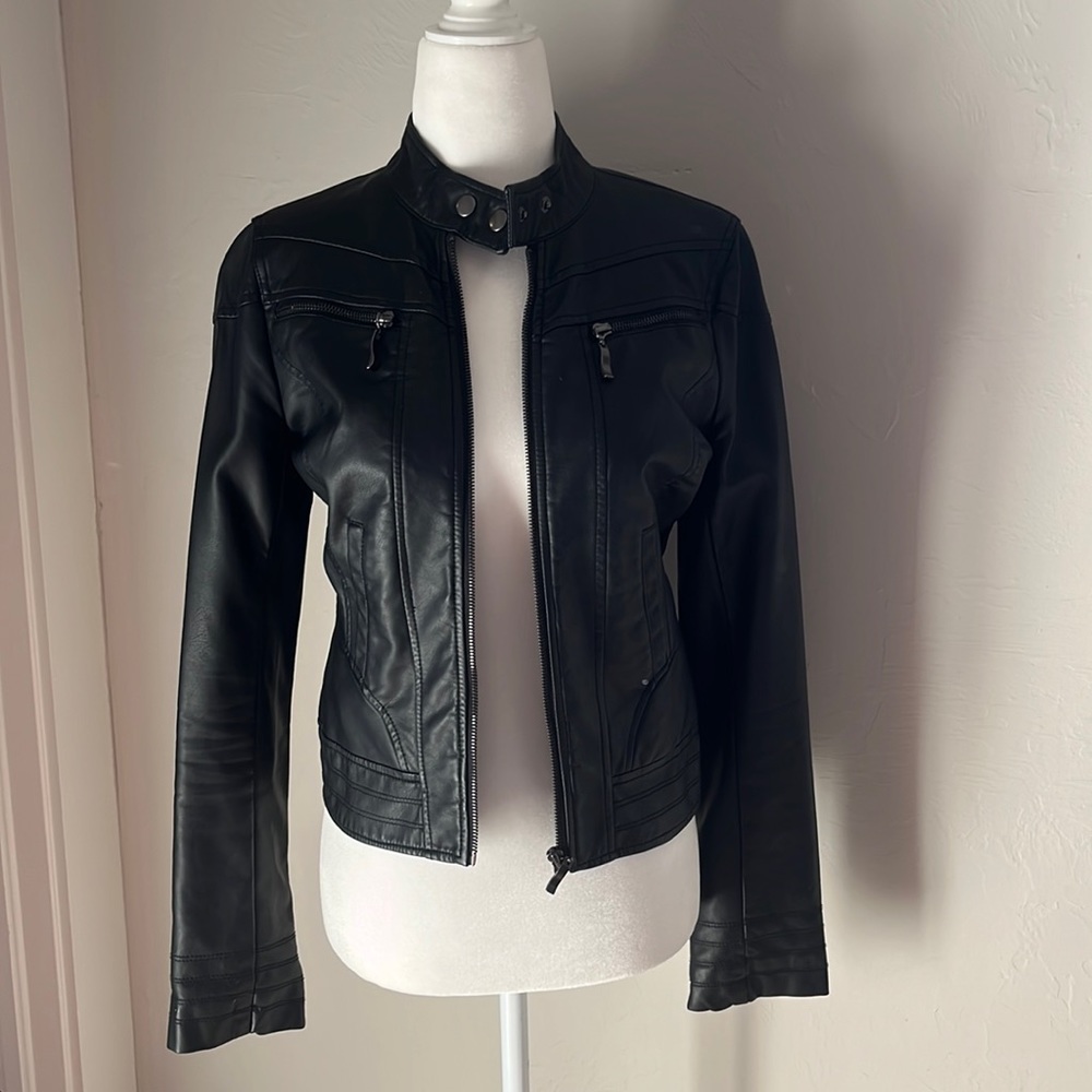 Black leather jacket XS